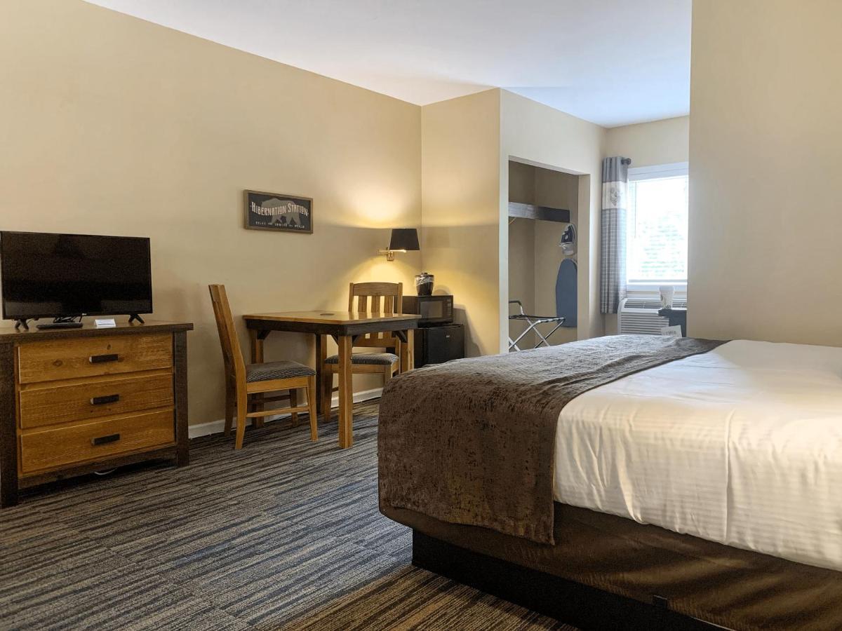 The Stone Gate Resort Lake George Exterior foto
