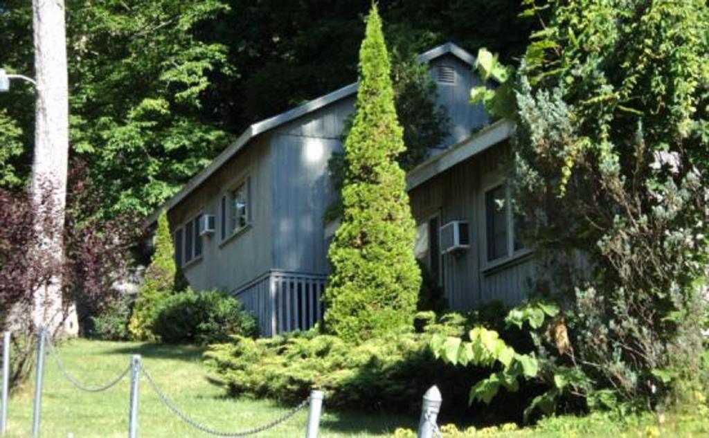 The Stone Gate Resort Lake George Exterior foto